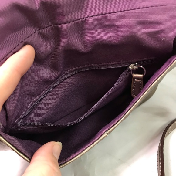 SOLD small Coach flap bag - Picture 7 of 7